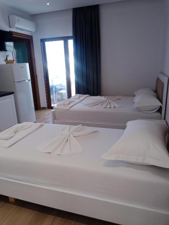 Hotel Opolonia Ксаміл Екстер'єр фото